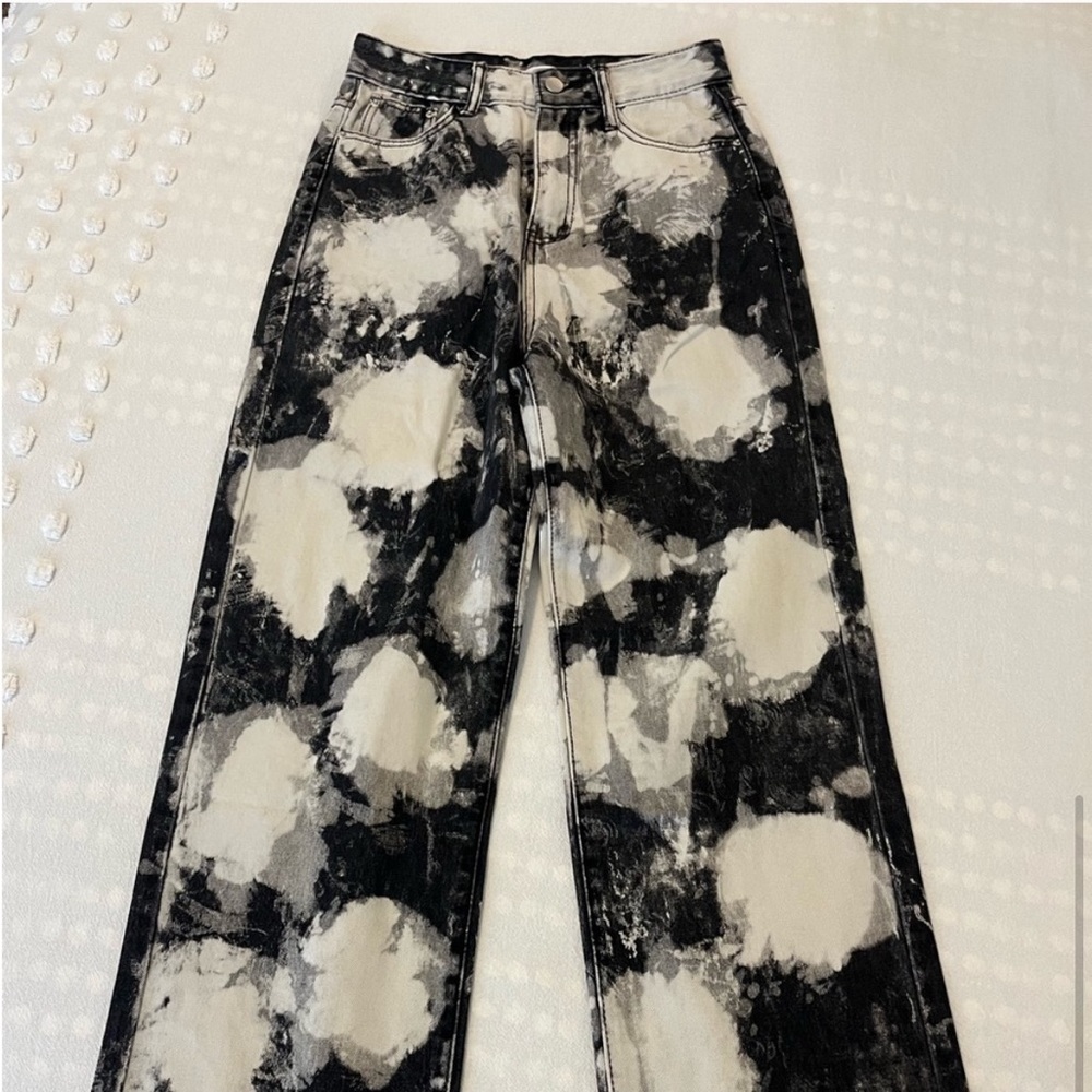 NWOT Venus Black & White Tie Dye Pants